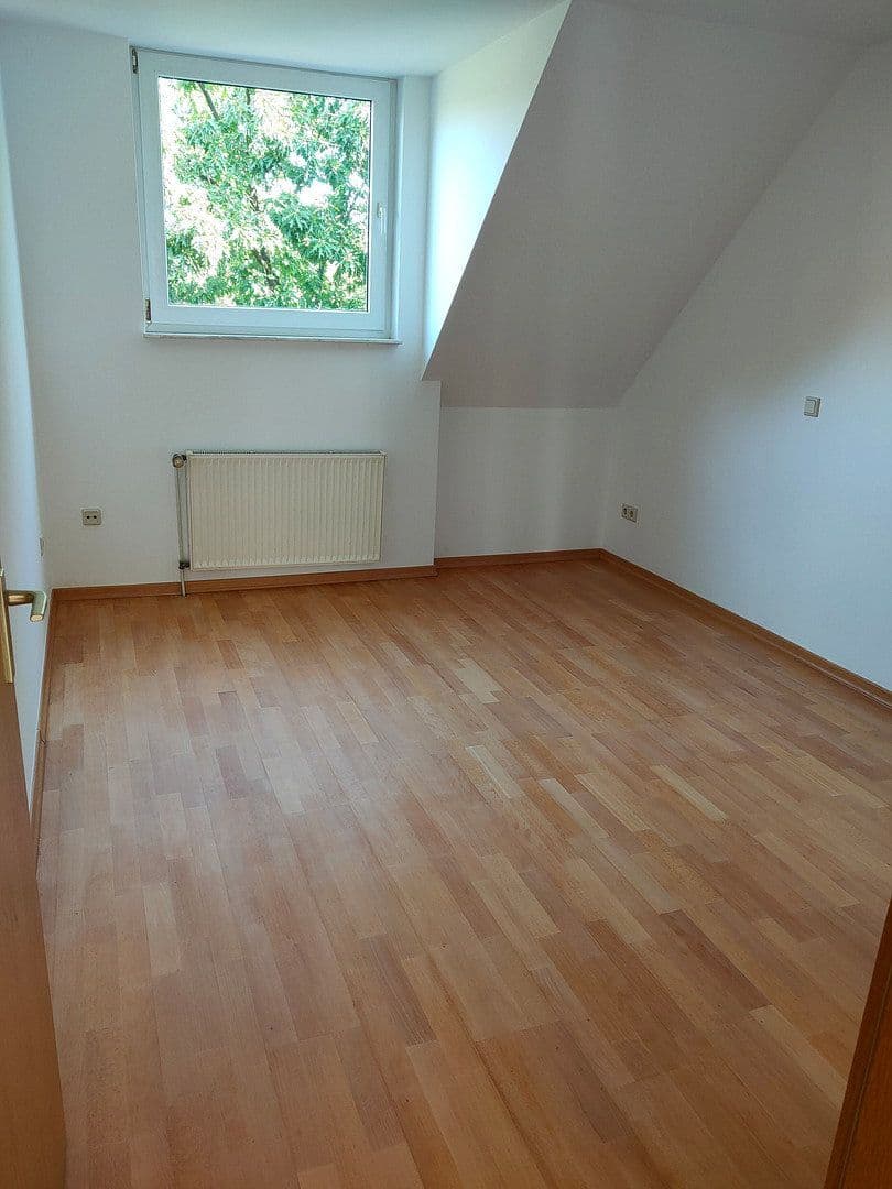 Prenájom bytu 4-izbový 105 m², Gemeinde Str. 22, Bochum, Severné Porýnie - Westfálsko Prenájom bytu 4-izbový 105 m², Gemeinde Str. 22, Bochum, Severné Porýnie - Westfálsko