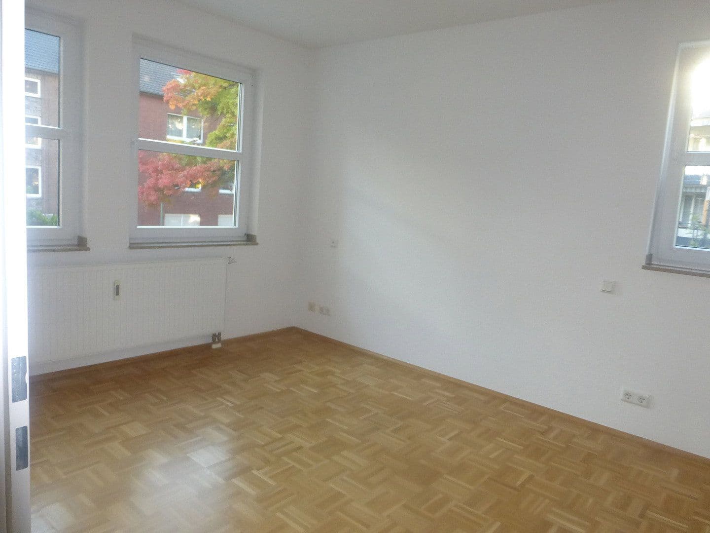 Prenájom bytu 2-izbový 67 m², Neuss, Severné Porýnie - Westfálsko Prenájom bytu 2-izbový 67 m², Neuss, Severné Porýnie - Westfálsko