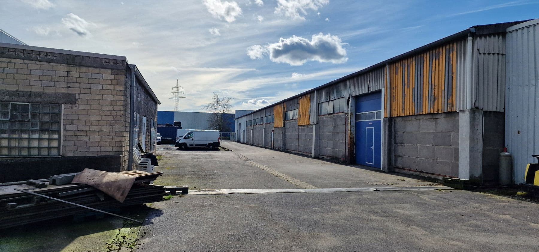 Prenájom nebytového priestoru 5.800 m², Industriestr. 12 a + 12 b + 12 c, Bergkamen, Severné Porýnie - Westfálsko Prenájom nebytového priestoru 5.800 m², Industriestr. 12 a + 12 b + 12 c, Bergkamen, Severné Porýnie - Westfálsko