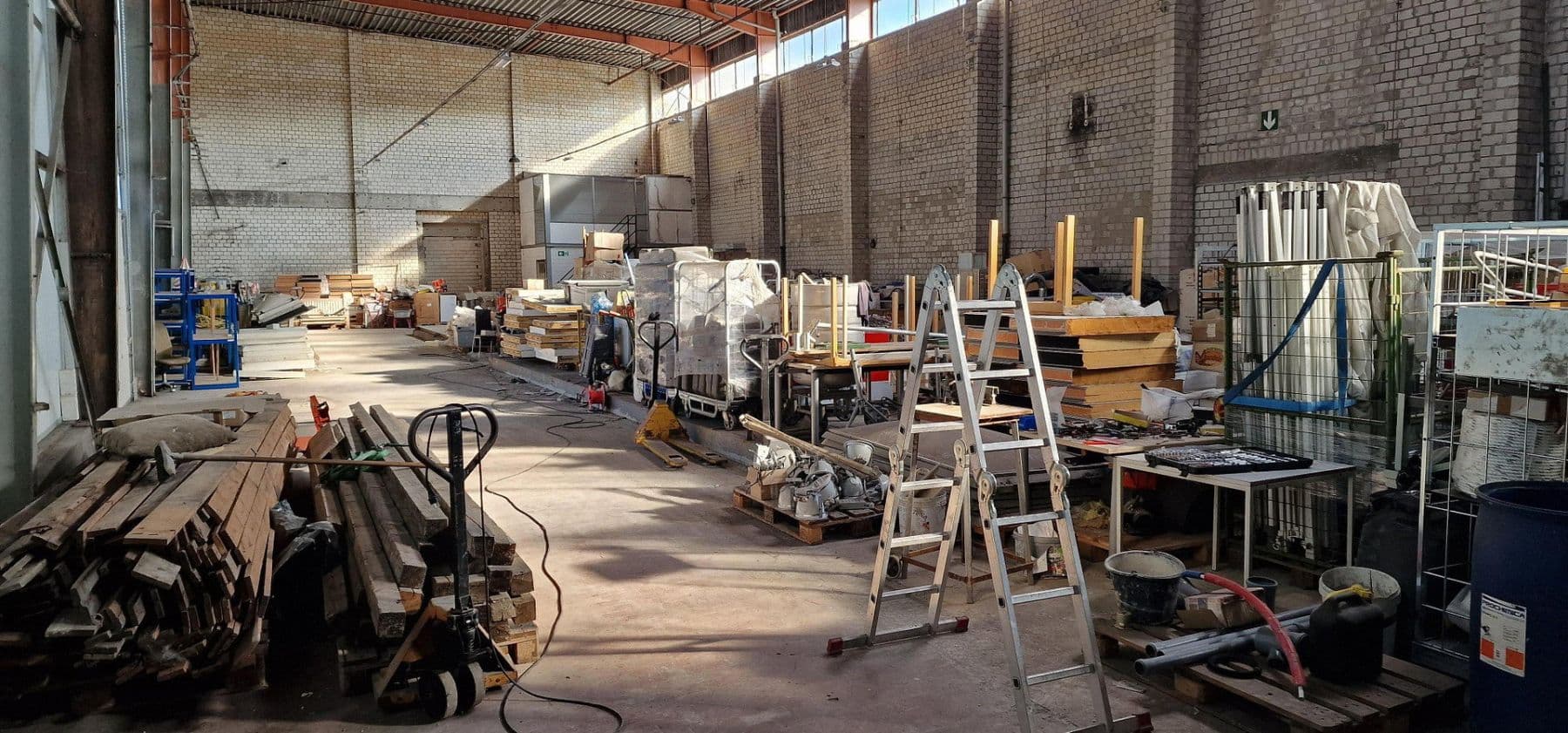 Prenájom nebytového priestoru 5.800 m², Industriestr. 12 a + 12 b + 12 c, Bergkamen, Severné Porýnie - Westfálsko Prenájom nebytového priestoru 5.800 m², Industriestr. 12 a + 12 b + 12 c, Bergkamen, Severné Porýnie - Westfálsko