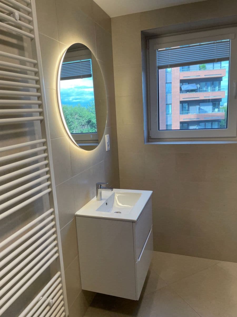 Prenájom bytu 2-izbový 51 m², Šternovská, Praha, Praha Prenájom bytu 2-izbový 51 m², Šternovská, Praha, Praha
