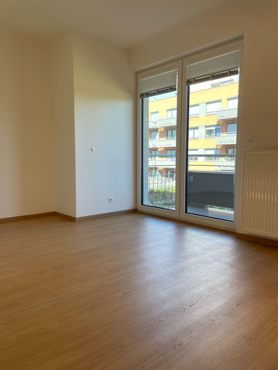 Prenájom bytu 2-izbový 51 m², Šternovská, Praha, Praha Prenájom bytu 2-izbový 51 m², Šternovská, Praha, Praha