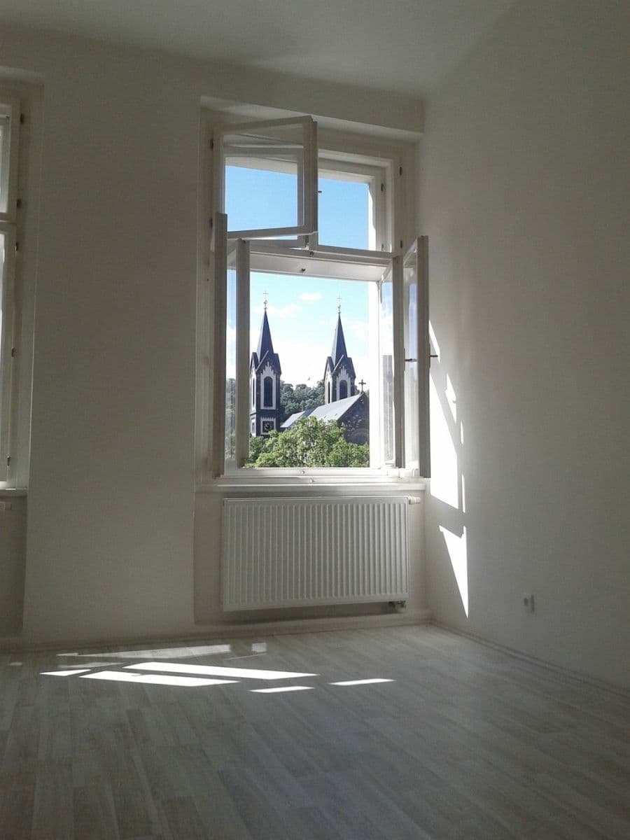 Prenájom bytu 2-izbový 65 m², Sokolovská, Praha, Praha Prenájom bytu 2-izbový 65 m², Sokolovská, Praha, Praha