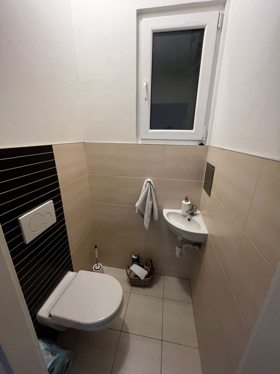 Prenájom bytu 2-izbový 65 m², Sokolovská, Praha, Praha Prenájom bytu 2-izbový 65 m², Sokolovská, Praha, Praha