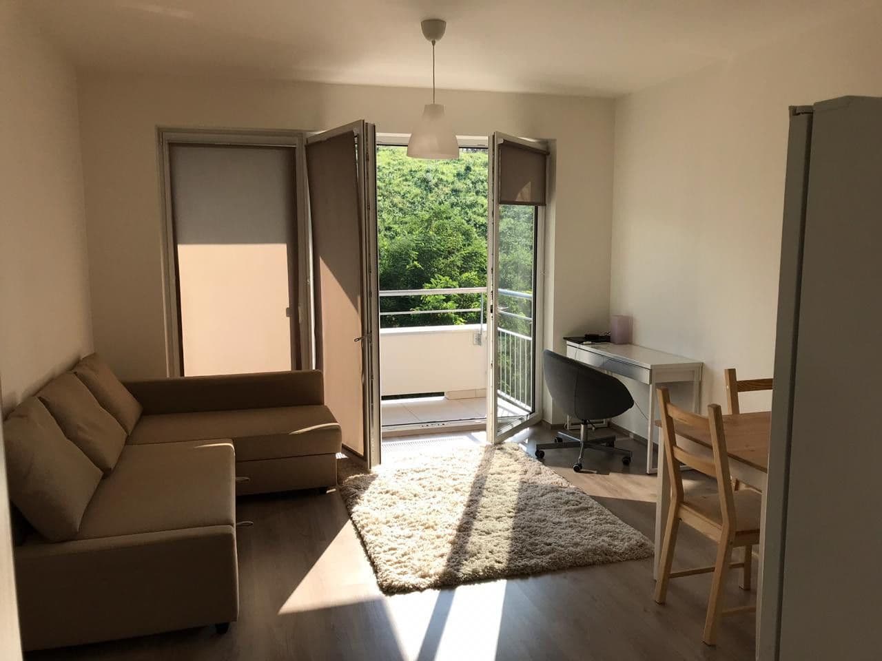 Prenájom bytu 1-izbový 30 m², Mantovská, Praha, Praha Prenájom bytu 1-izbový 30 m², Mantovská, Praha, Praha