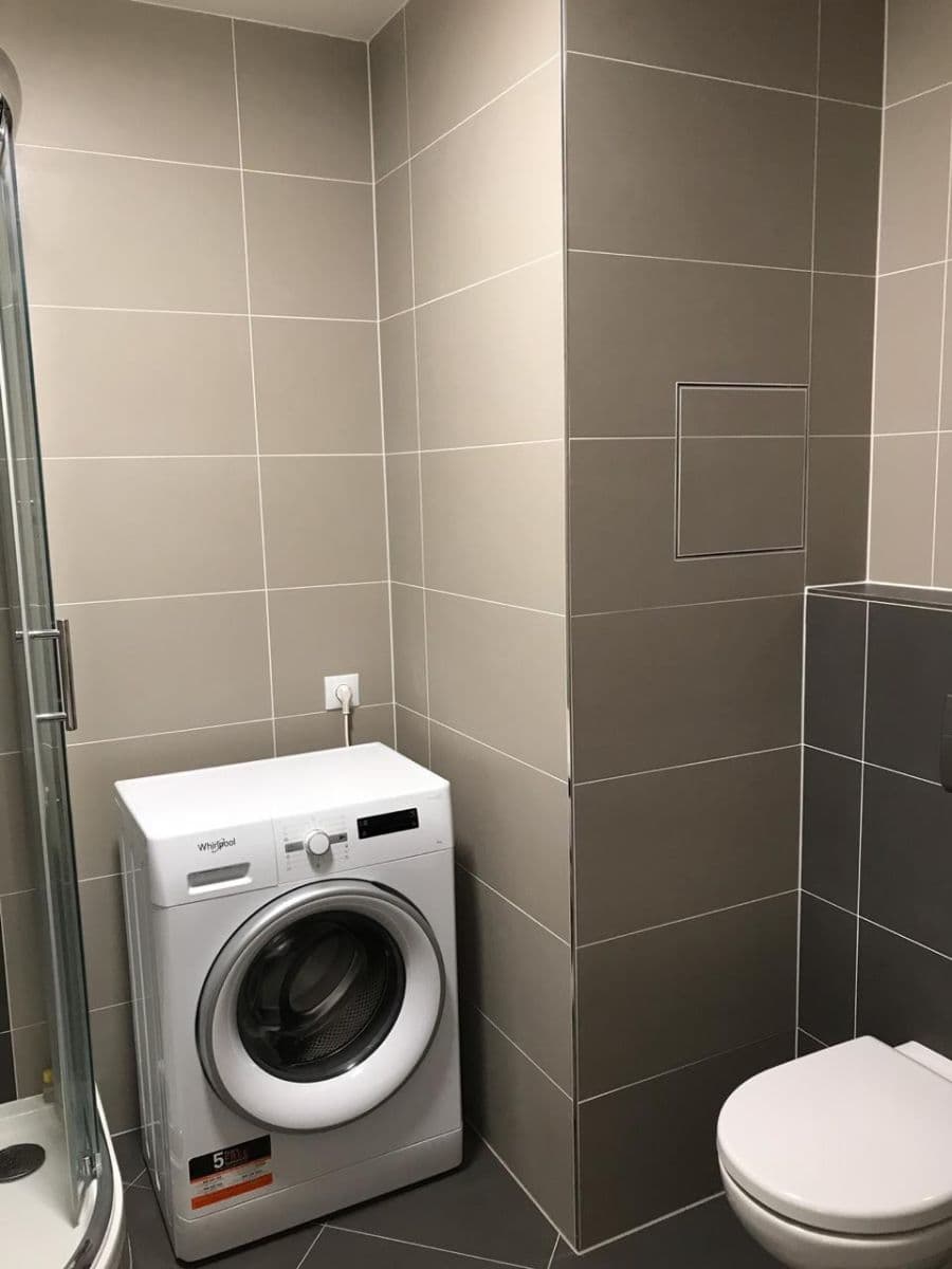 Prenájom bytu 1-izbový 30 m², Mantovská, Praha, Praha Prenájom bytu 1-izbový 30 m², Mantovská, Praha, Praha