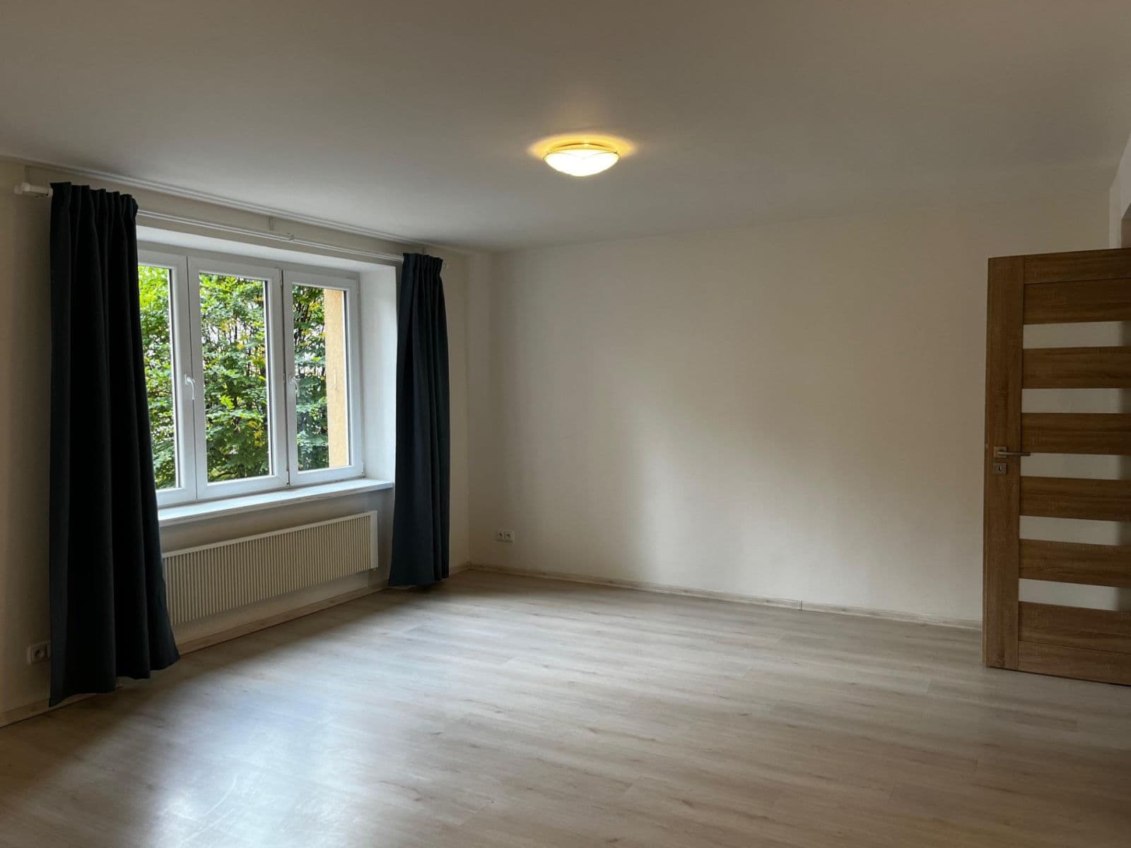 Prenájom bytu 1-izbový 39 m², Třída Míru, Beroun, Středočeský kraj Prenájom bytu 1-izbový 39 m², Třída Míru, Beroun, Středočeský kraj