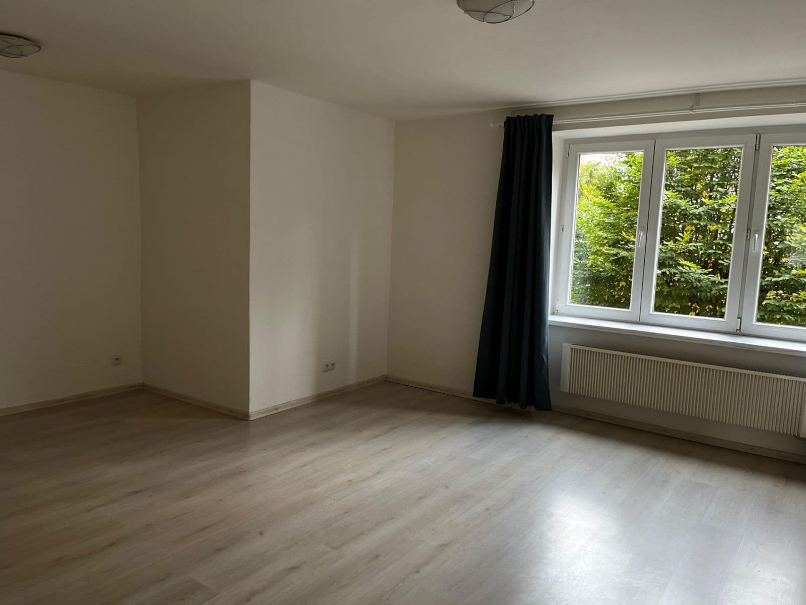 Prenájom bytu 1-izbový 39 m², Třída Míru, Beroun, Středočeský kraj Prenájom bytu 1-izbový 39 m², Třída Míru, Beroun, Středočeský kraj