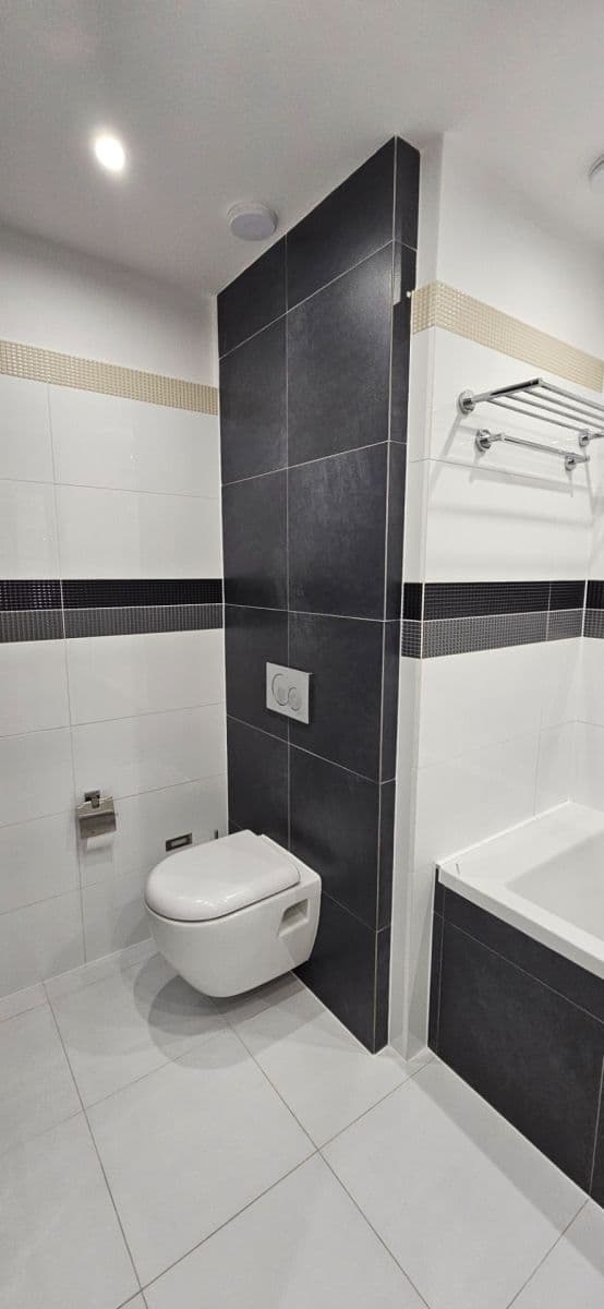 Prenájom bytu 1-izbový 46 m², Dědinova, Praha, Praha Prenájom bytu 1-izbový 46 m², Dědinova, Praha, Praha