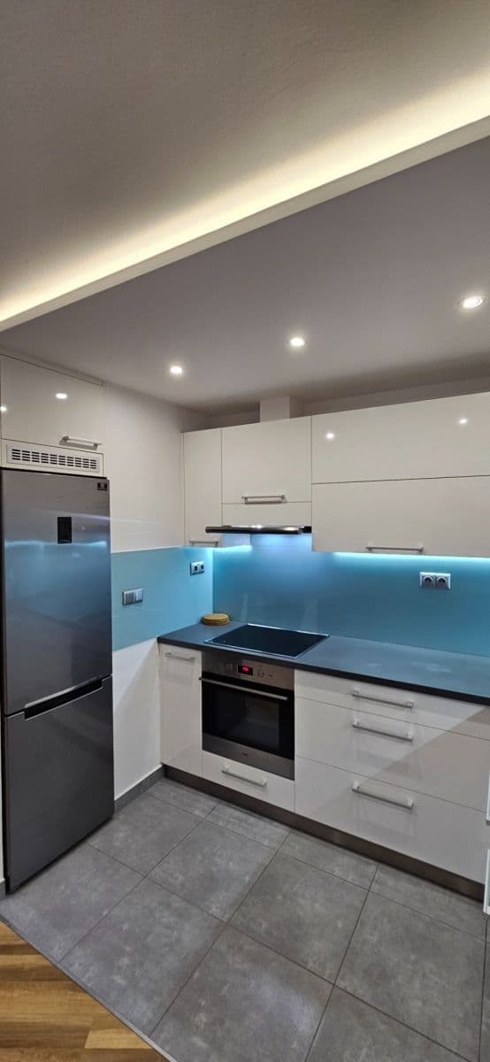 Prenájom bytu 1-izbový 46 m², Dědinova, Praha, Praha Prenájom bytu 1-izbový 46 m², Dědinova, Praha, Praha