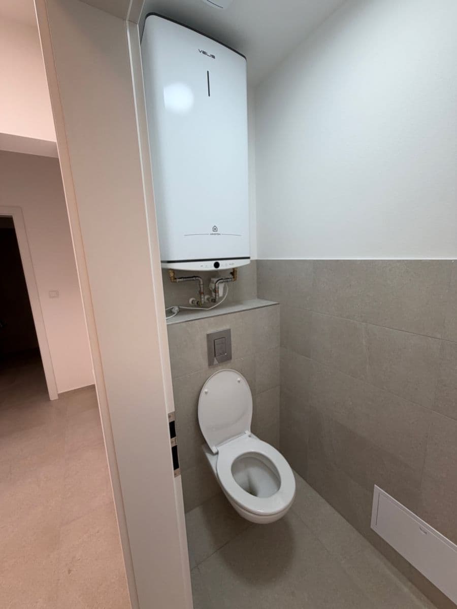 Prenájom bytu 4-izbový 86 m², Nádražní, Třešť, Kraj Vysočina Prenájom bytu 4-izbový 86 m², Nádražní, Třešť, Kraj Vysočina