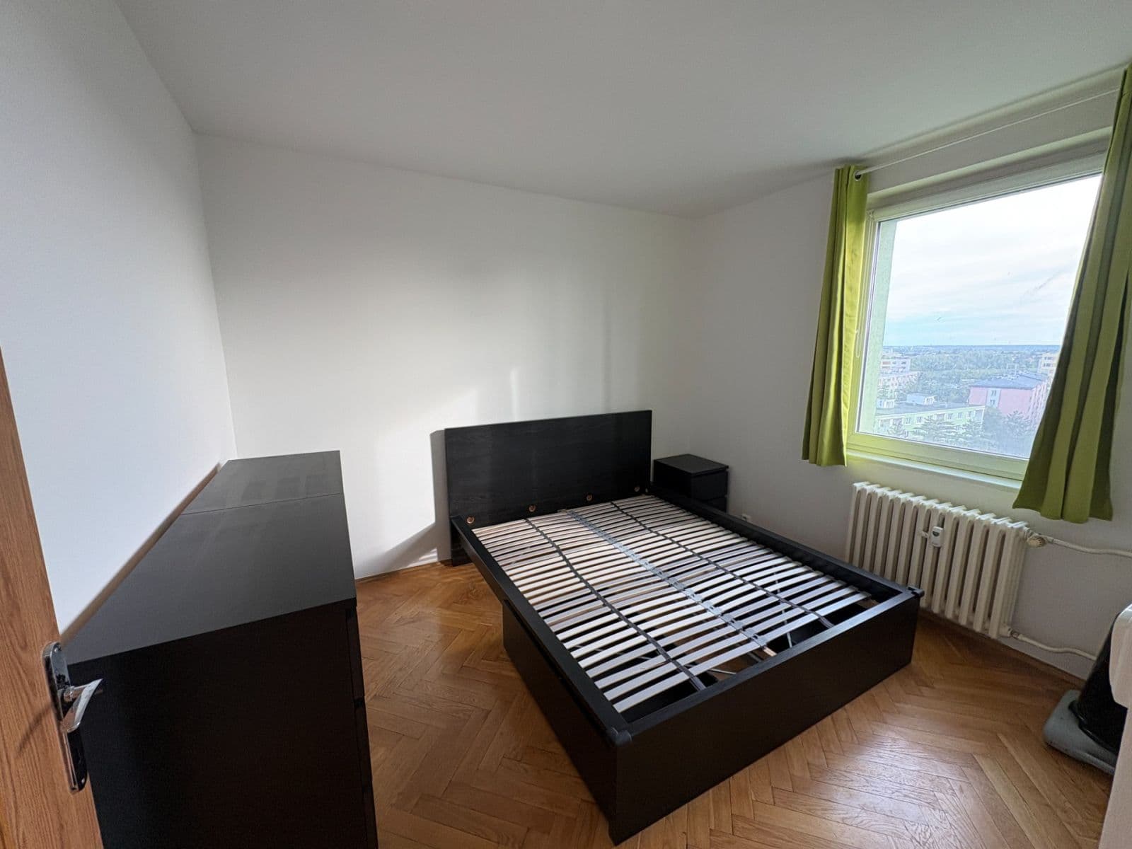 Prenájom bytu 3-izbový 64 m², Horolezecká, Praha, Praha Prenájom bytu 3-izbový 64 m², Horolezecká, Praha, Praha
