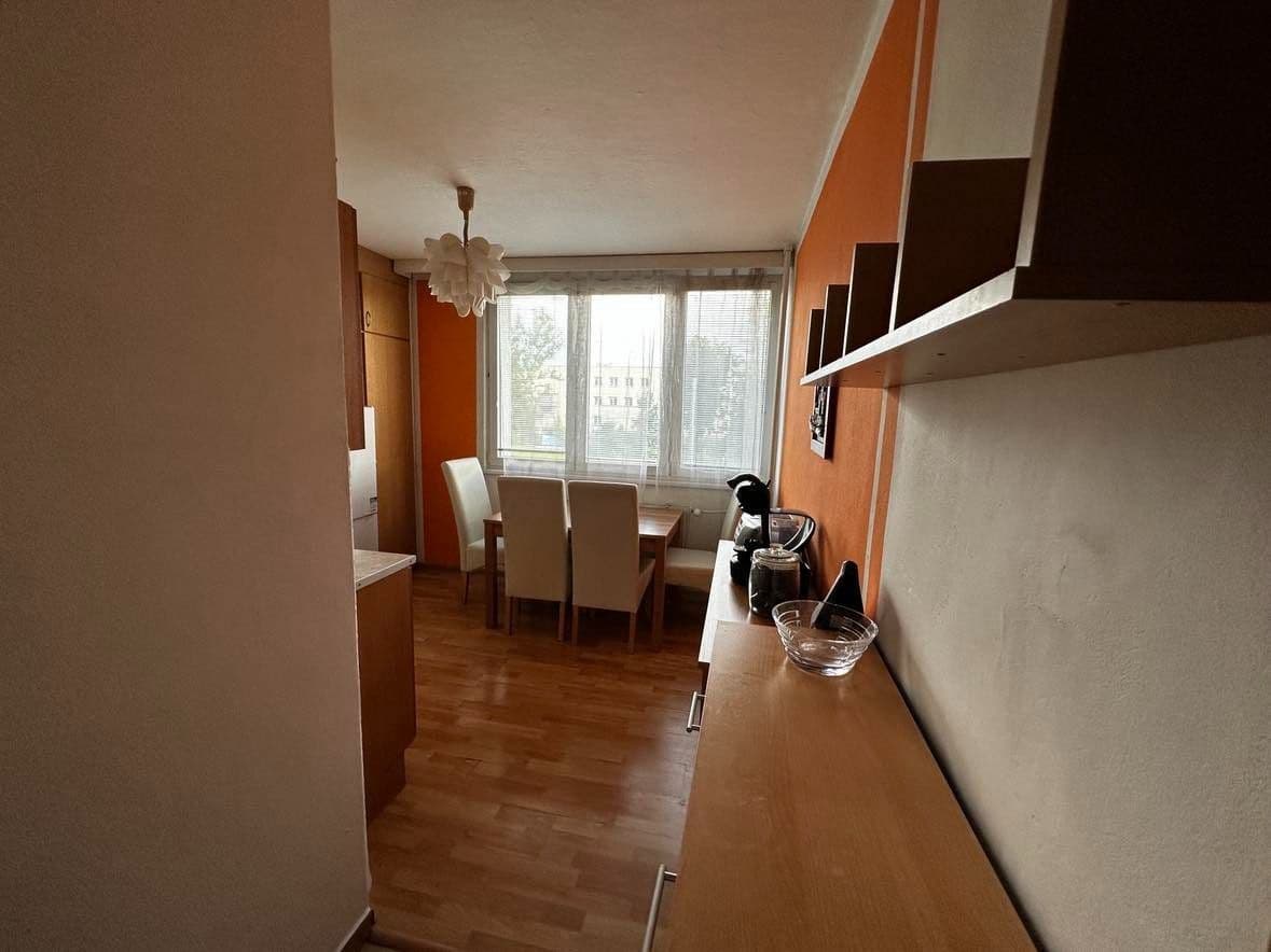 Prenájom bytu 1-izbový 39 m², Varenská, Ostrava, Moravskoslezský kraj Prenájom bytu 1-izbový 39 m², Varenská, Ostrava, Moravskoslezský kraj