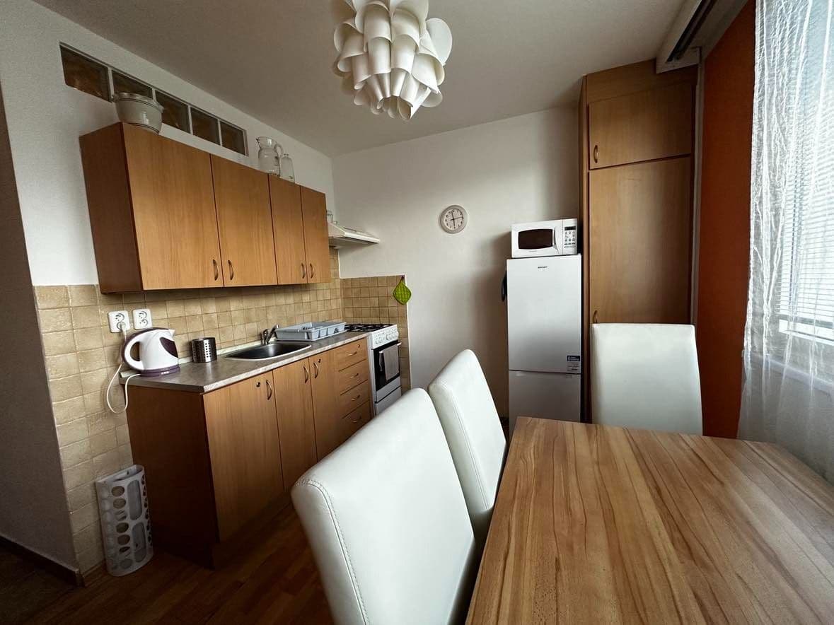 Prenájom bytu 1-izbový 39 m², Varenská, Ostrava, Moravskoslezský kraj Prenájom bytu 1-izbový 39 m², Varenská, Ostrava, Moravskoslezský kraj