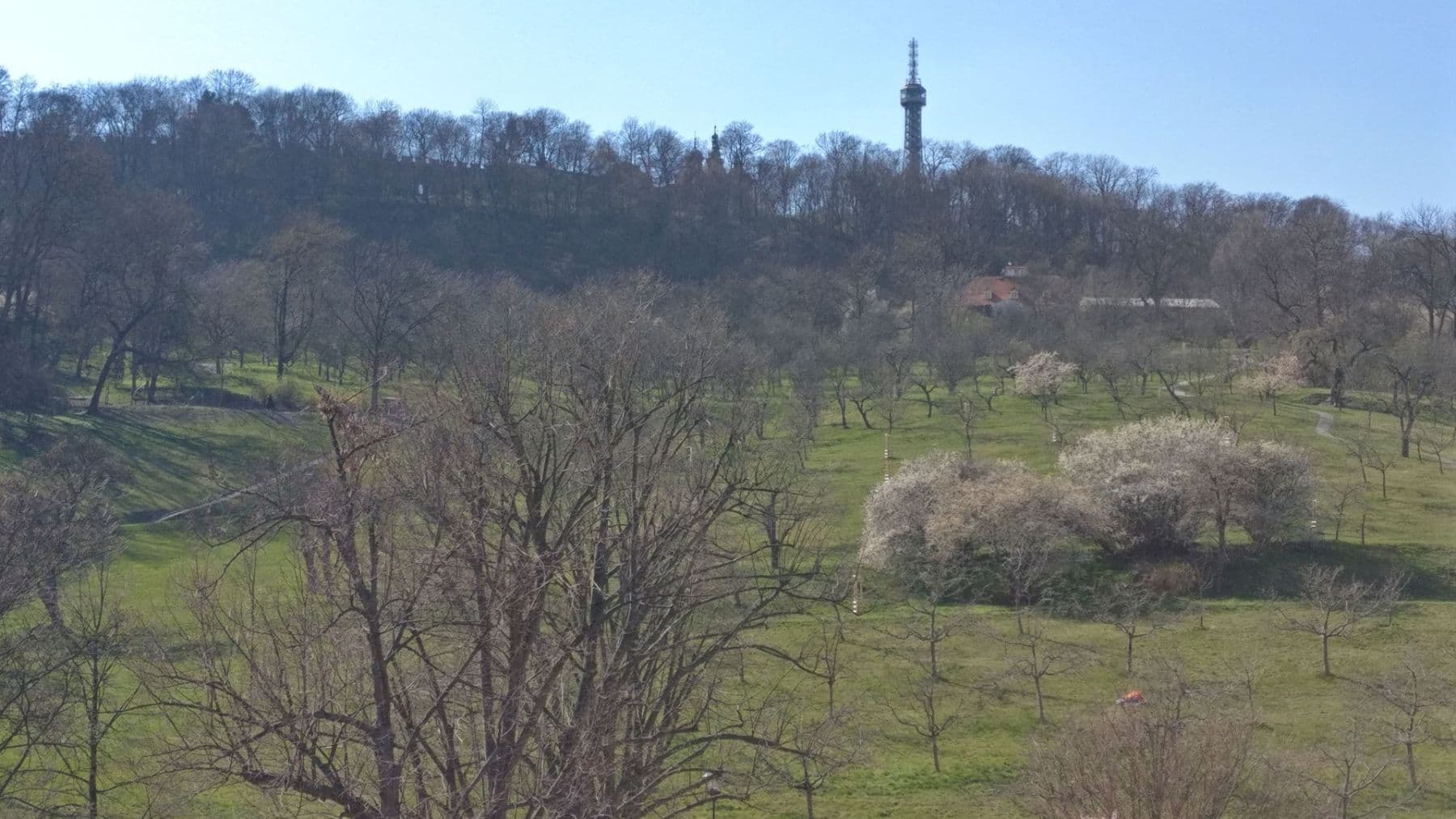Prenájom bytu 3-izbový 85 m², Hellichova, Praha, Praha Prenájom bytu 3-izbový 85 m², Hellichova, Praha, Praha