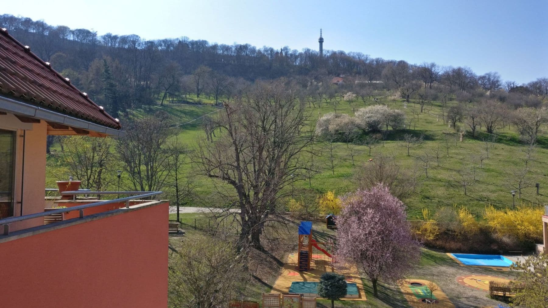 Prenájom bytu 3-izbový 85 m², Hellichova, Praha, Praha Prenájom bytu 3-izbový 85 m², Hellichova, Praha, Praha