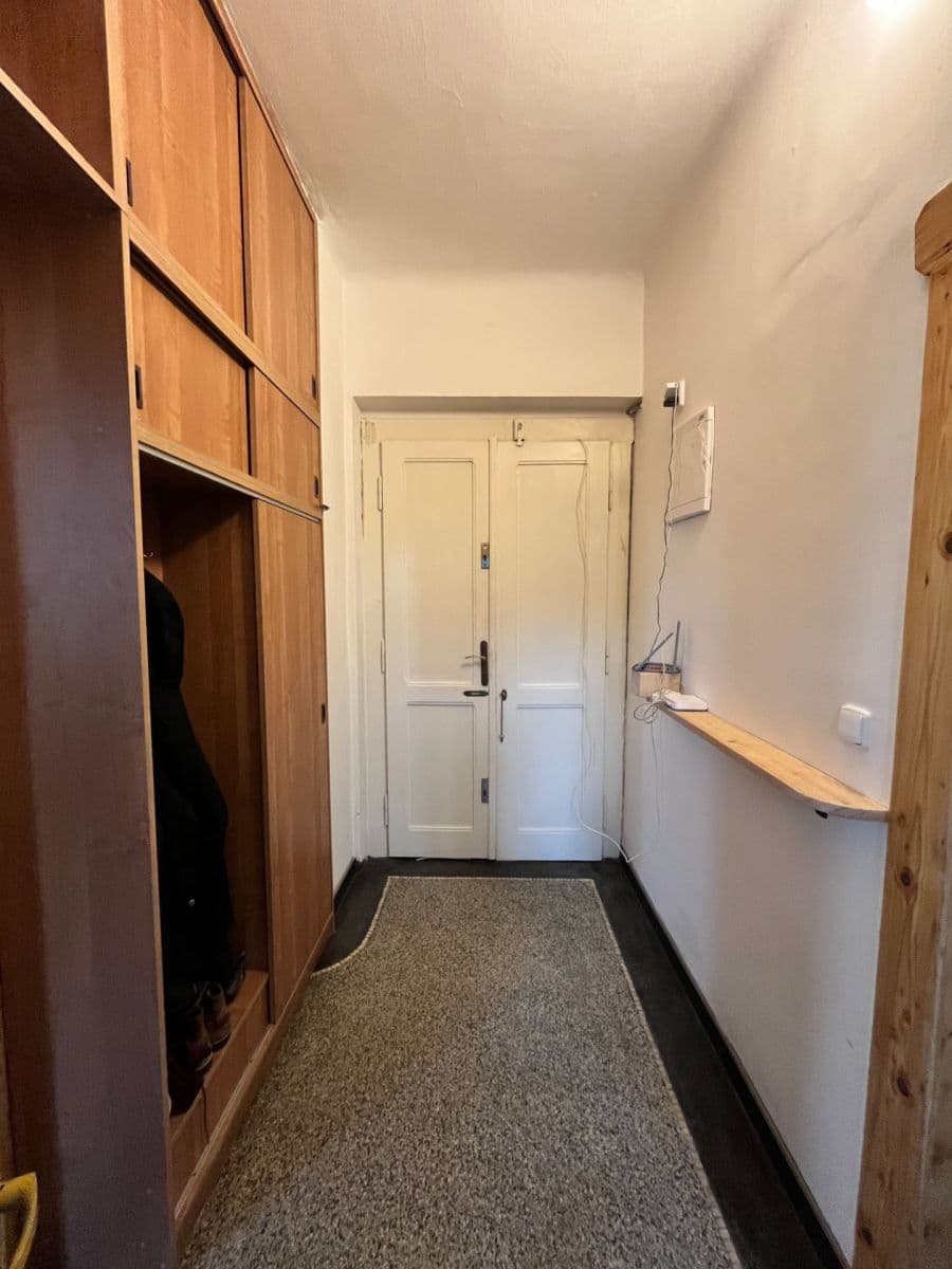 Prenájom bytu 2-izbový 43 m², Na Jezerce, Praha, Praha Prenájom bytu 2-izbový 43 m², Na Jezerce, Praha, Praha