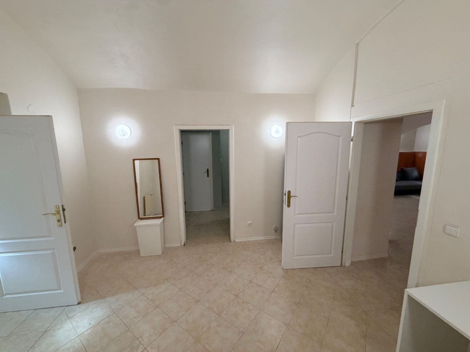 Prenájom bytu 3-izbový 67 m², Dalimilova, Praha, Praha Prenájom bytu 3-izbový 67 m², Dalimilova, Praha, Praha