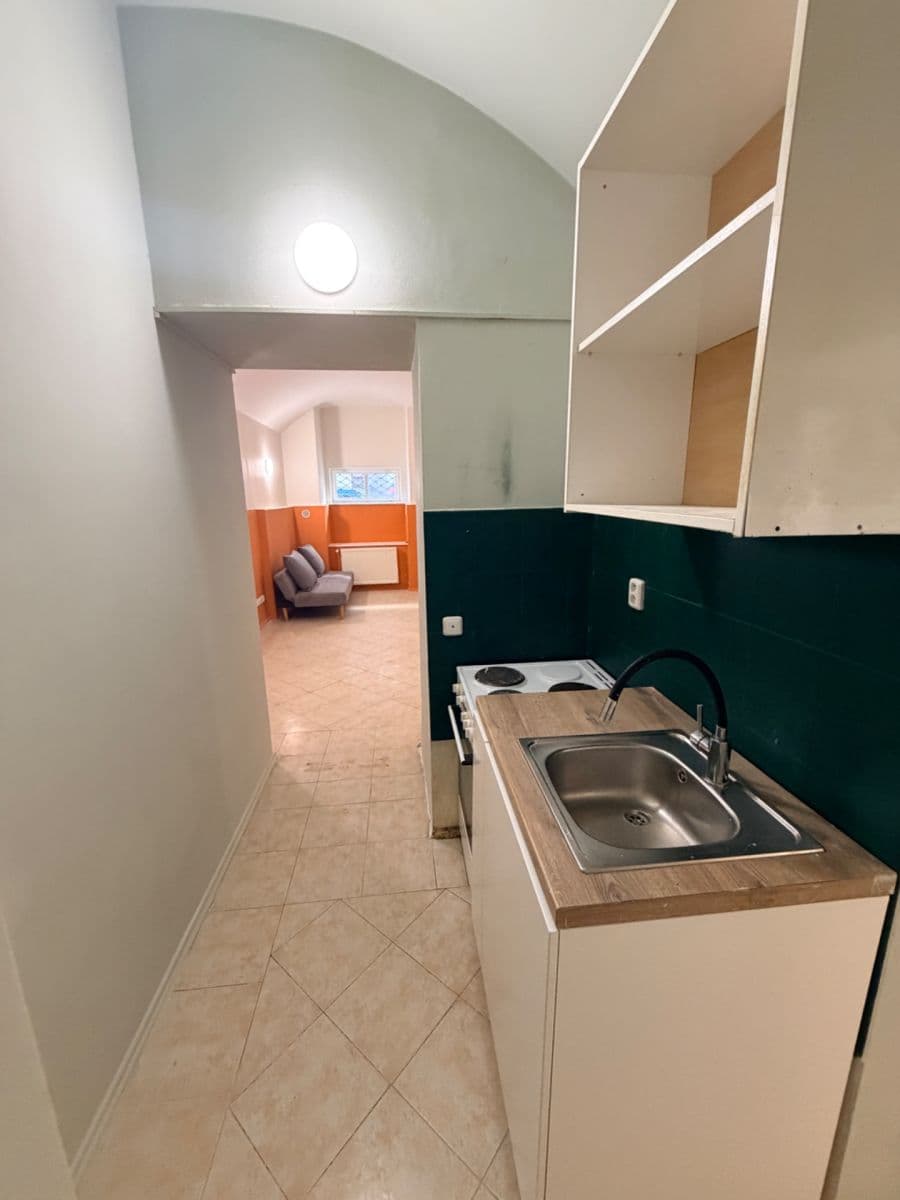 Prenájom bytu 3-izbový 67 m², Dalimilova, Praha, Praha Prenájom bytu 3-izbový 67 m², Dalimilova, Praha, Praha