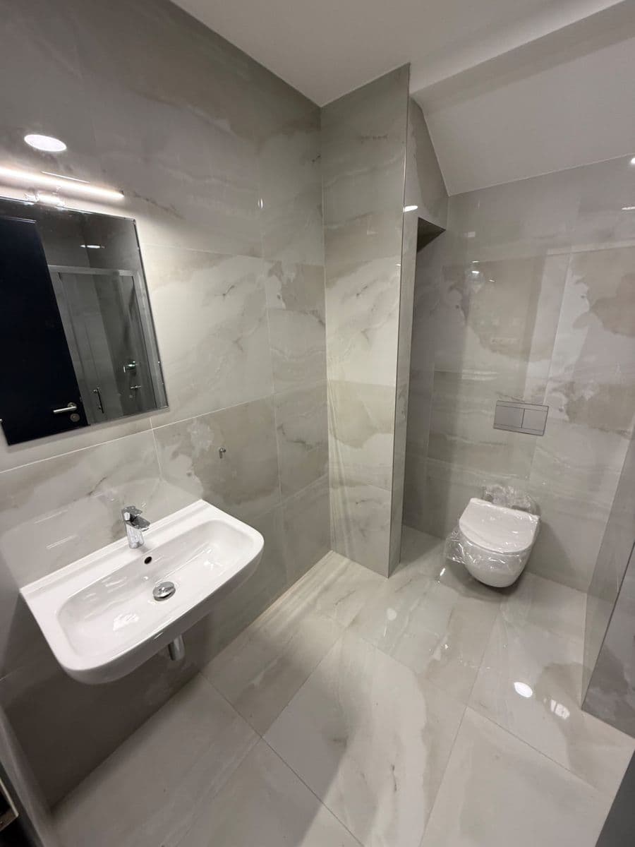 Prenájom bytu 2-izbový 100 m², Chodská, Praha, Praha Prenájom bytu 2-izbový 100 m², Chodská, Praha, Praha