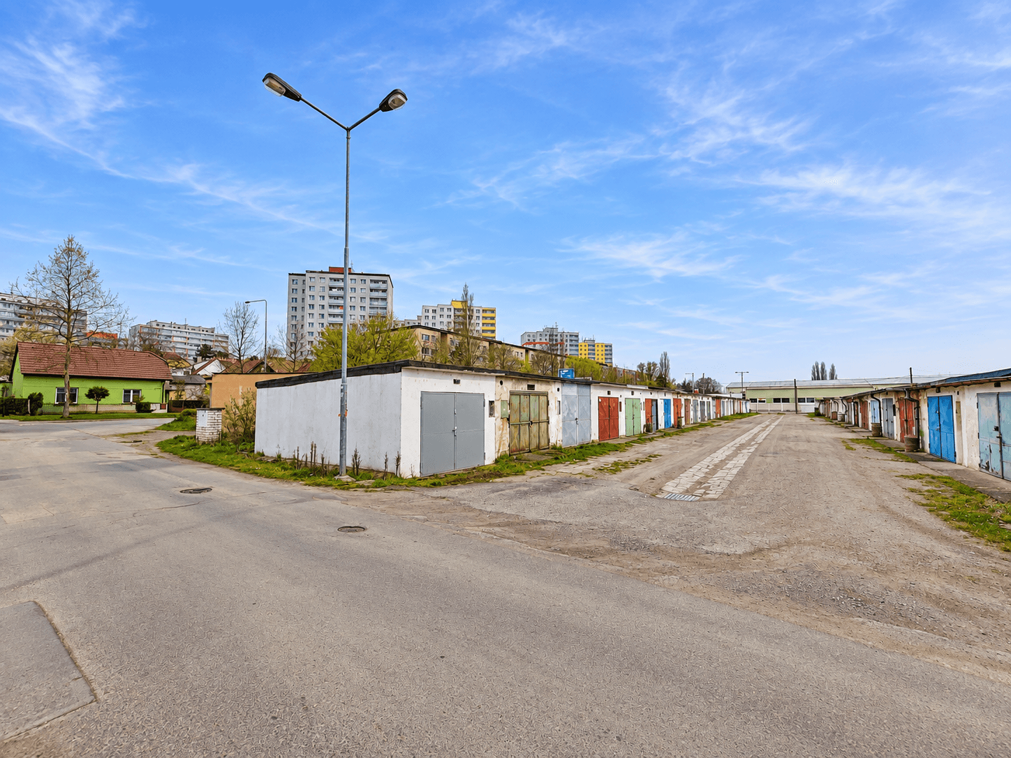 Predaj garáže 25 m², Mělník, Středočeský kraj Predaj garáže 25 m², Mělník, Středočeský kraj