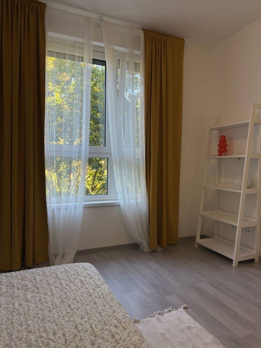 Prenájom bytu 17 m², Olgy Havlové, Praha, Praha Prenájom bytu 17 m², Olgy Havlové, Praha, Praha