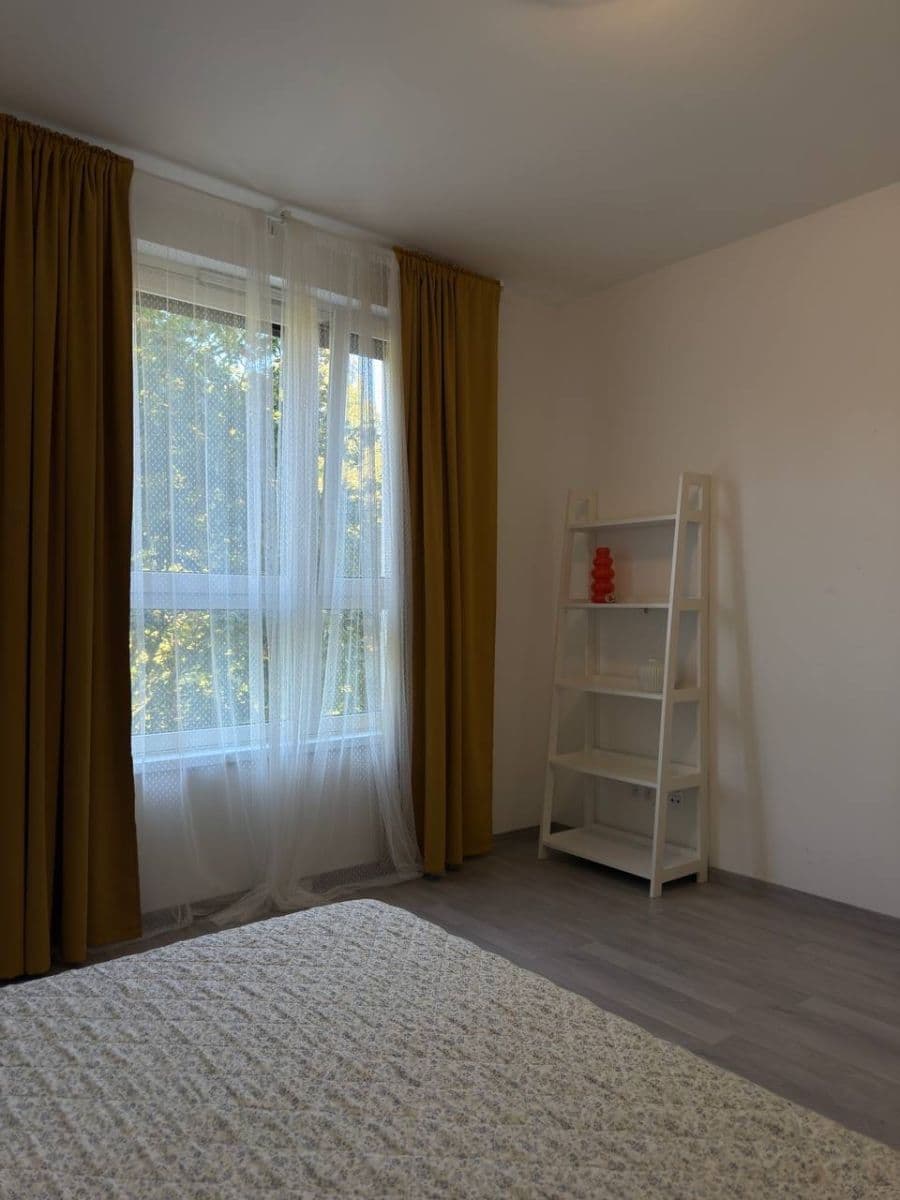 Prenájom bytu 17 m², Olgy Havlové, Praha, Praha Prenájom bytu 17 m², Olgy Havlové, Praha, Praha