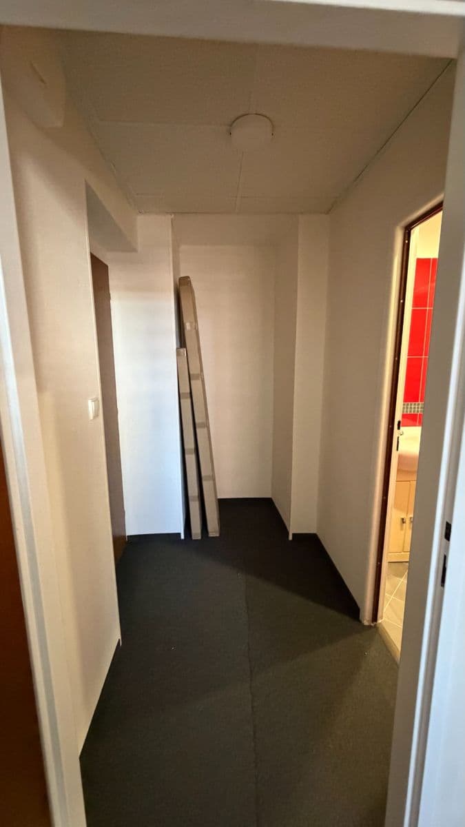 Prenájom bytu 1-izbový 23 m², Partyzánská, Chomutov, Ústecký kraj Prenájom bytu 1-izbový 23 m², Partyzánská, Chomutov, Ústecký kraj