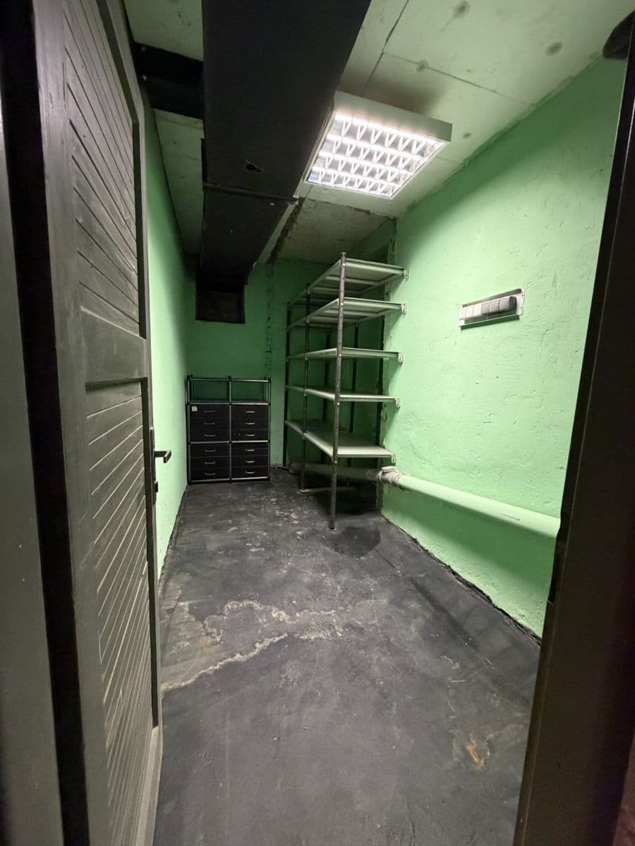 Prenájom bytu 1-izbový 23 m², Partyzánská, Chomutov, Ústecký kraj Prenájom bytu 1-izbový 23 m², Partyzánská, Chomutov, Ústecký kraj