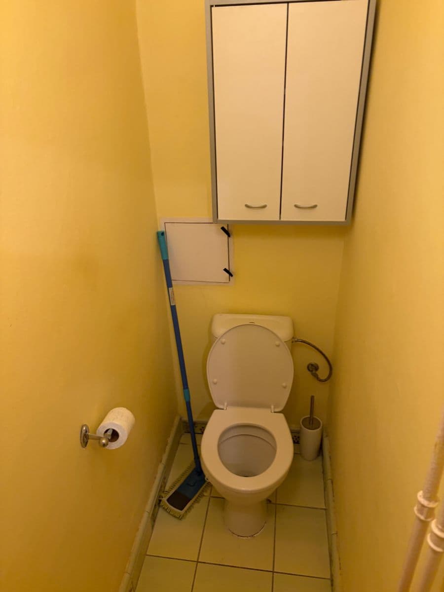 Prenájom bytu 1-izbový 43 m², 17. listopadu, Ostrava, Moravskoslezský kraj Prenájom bytu 1-izbový 43 m², 17. listopadu, Ostrava, Moravskoslezský kraj