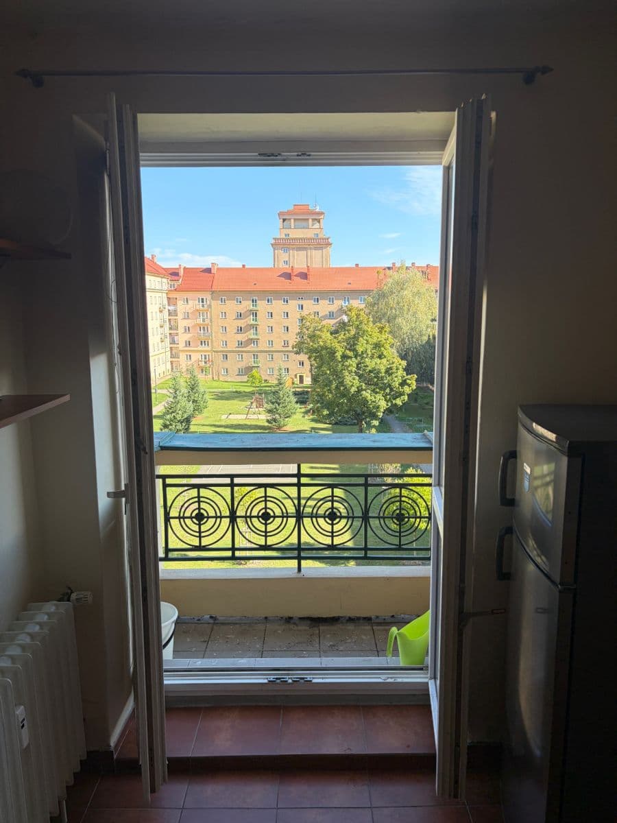Prenájom bytu 1-izbový 43 m², 17. listopadu, Ostrava, Moravskoslezský kraj Prenájom bytu 1-izbový 43 m², 17. listopadu, Ostrava, Moravskoslezský kraj