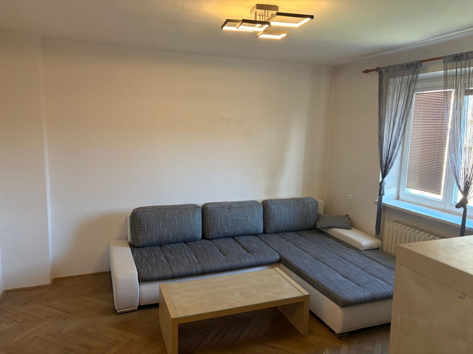 Prenájom bytu 1-izbový 43 m², 17. listopadu, Ostrava, Moravskoslezský kraj Prenájom bytu 1-izbový 43 m², 17. listopadu, Ostrava, Moravskoslezský kraj
