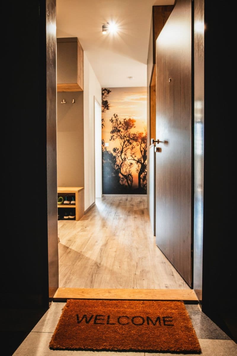 Prenájom bytu 3-izbový 81 m², Hugo Haase, Praha, Praha Prenájom bytu 3-izbový 81 m², Hugo Haase, Praha, Praha