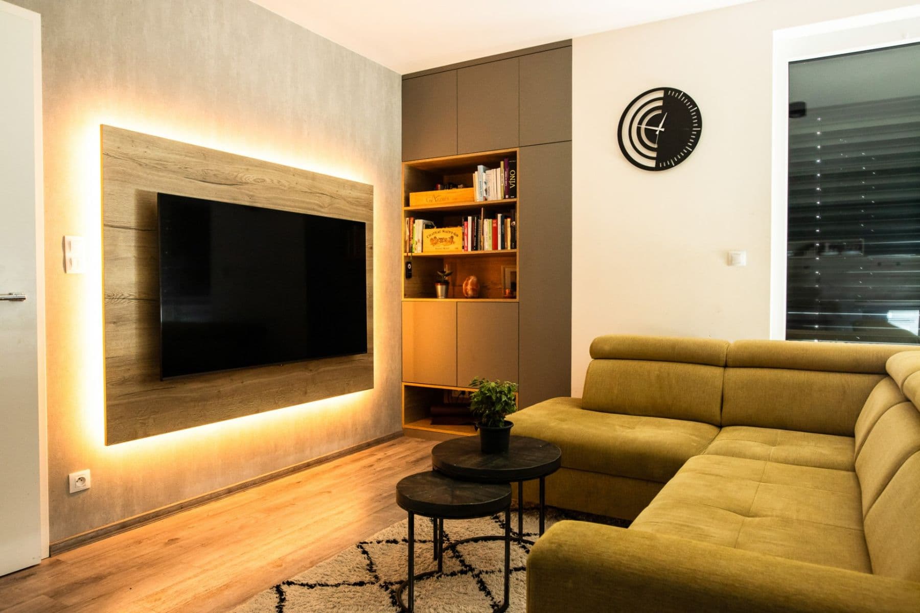 Prenájom bytu 3-izbový 81 m², Hugo Haase, Praha, Praha Prenájom bytu 3-izbový 81 m², Hugo Haase, Praha, Praha