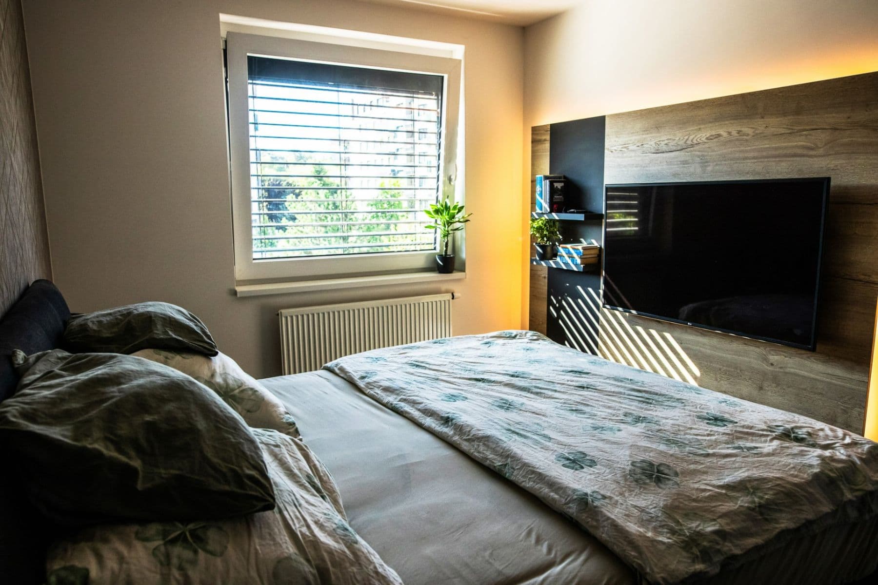 Prenájom bytu 3-izbový 81 m², Hugo Haase, Praha, Praha Prenájom bytu 3-izbový 81 m², Hugo Haase, Praha, Praha
