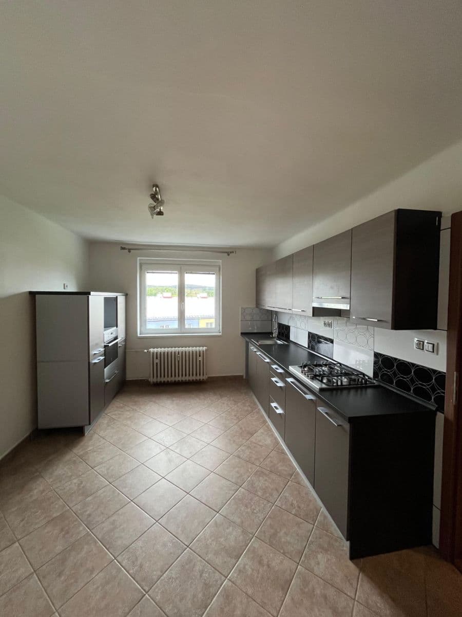 Predaj bytu 2-izbový 58 m², Zahradní, Horní Slavkov, Karlovarský kraj Predaj bytu 2-izbový 58 m², Zahradní, Horní Slavkov, Karlovarský kraj