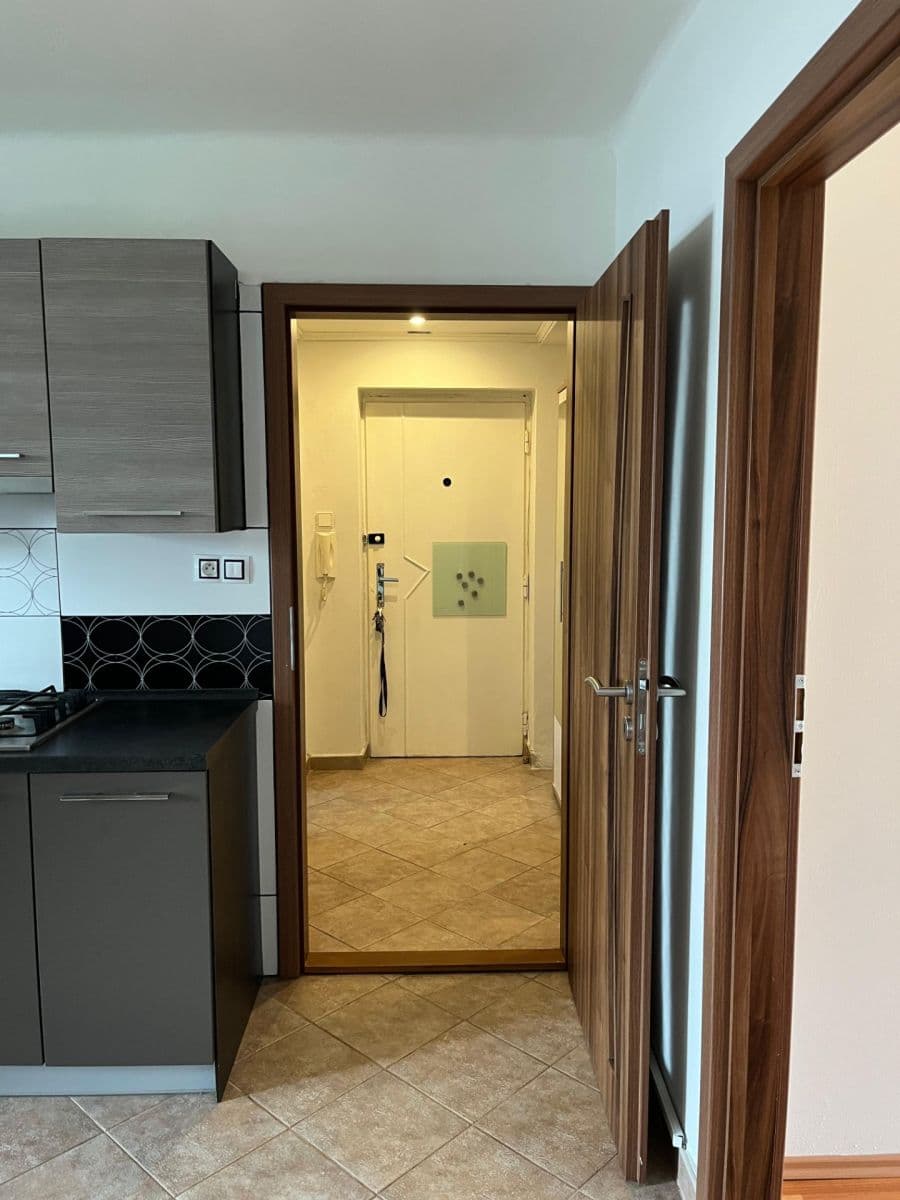 Predaj bytu 2-izbový 58 m², Zahradní, Horní Slavkov, Karlovarský kraj Predaj bytu 2-izbový 58 m², Zahradní, Horní Slavkov, Karlovarský kraj