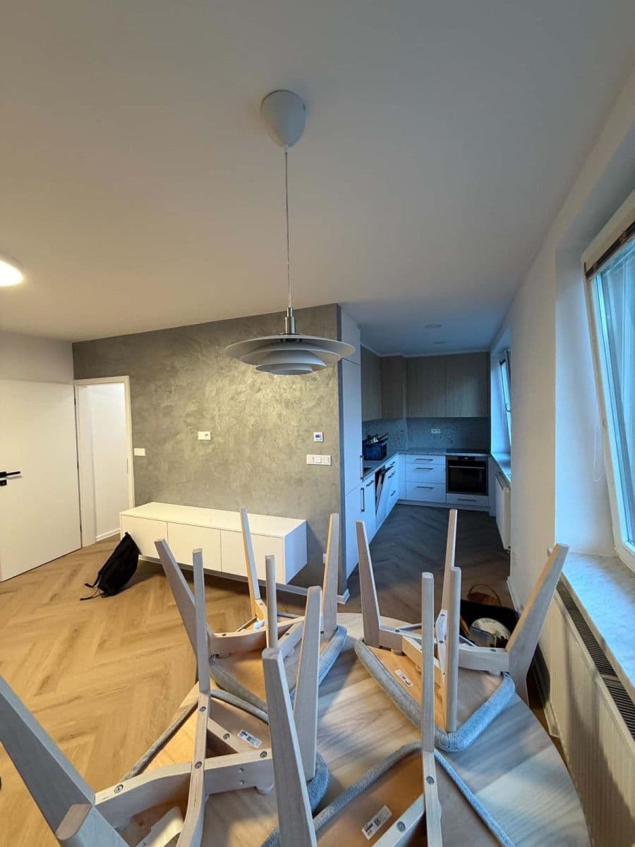 Prenájom bytu 2-izbový 52 m², Achátová, Nová Paka, Královéhradecký kraj Prenájom bytu 2-izbový 52 m², Achátová, Nová Paka, Královéhradecký kraj