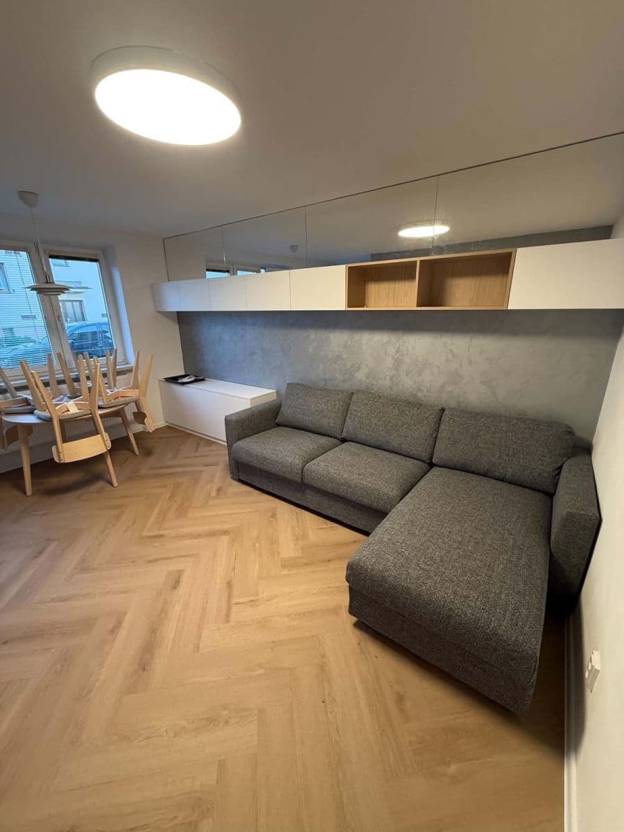 Prenájom bytu 2-izbový 52 m², Achátová, Nová Paka, Královéhradecký kraj Prenájom bytu 2-izbový 52 m², Achátová, Nová Paka, Královéhradecký kraj