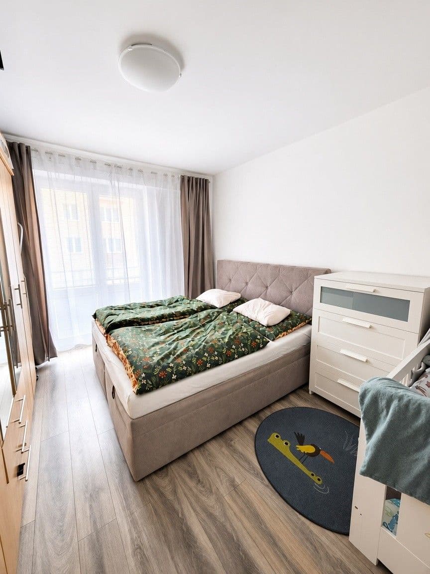 Prenájom bytu 3-izbový 73 m², Alešova, Plzeň, Plzeňský kraj Prenájom bytu 3-izbový 73 m², Alešova, Plzeň, Plzeňský kraj