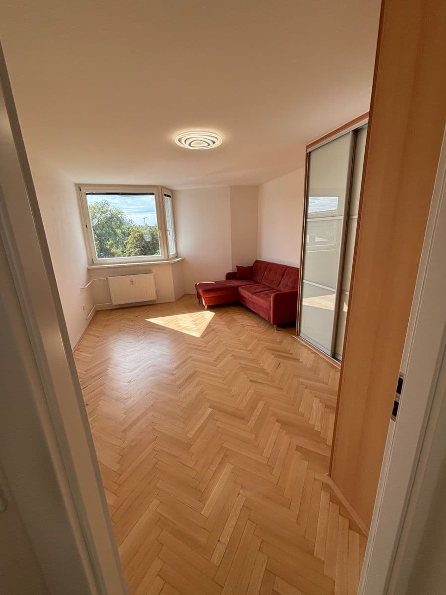 Prenájom bytu 2-izbový 50 m², Jurečkova, Ostrava, Moravskoslezský kraj Prenájom bytu 2-izbový 50 m², Jurečkova, Ostrava, Moravskoslezský kraj