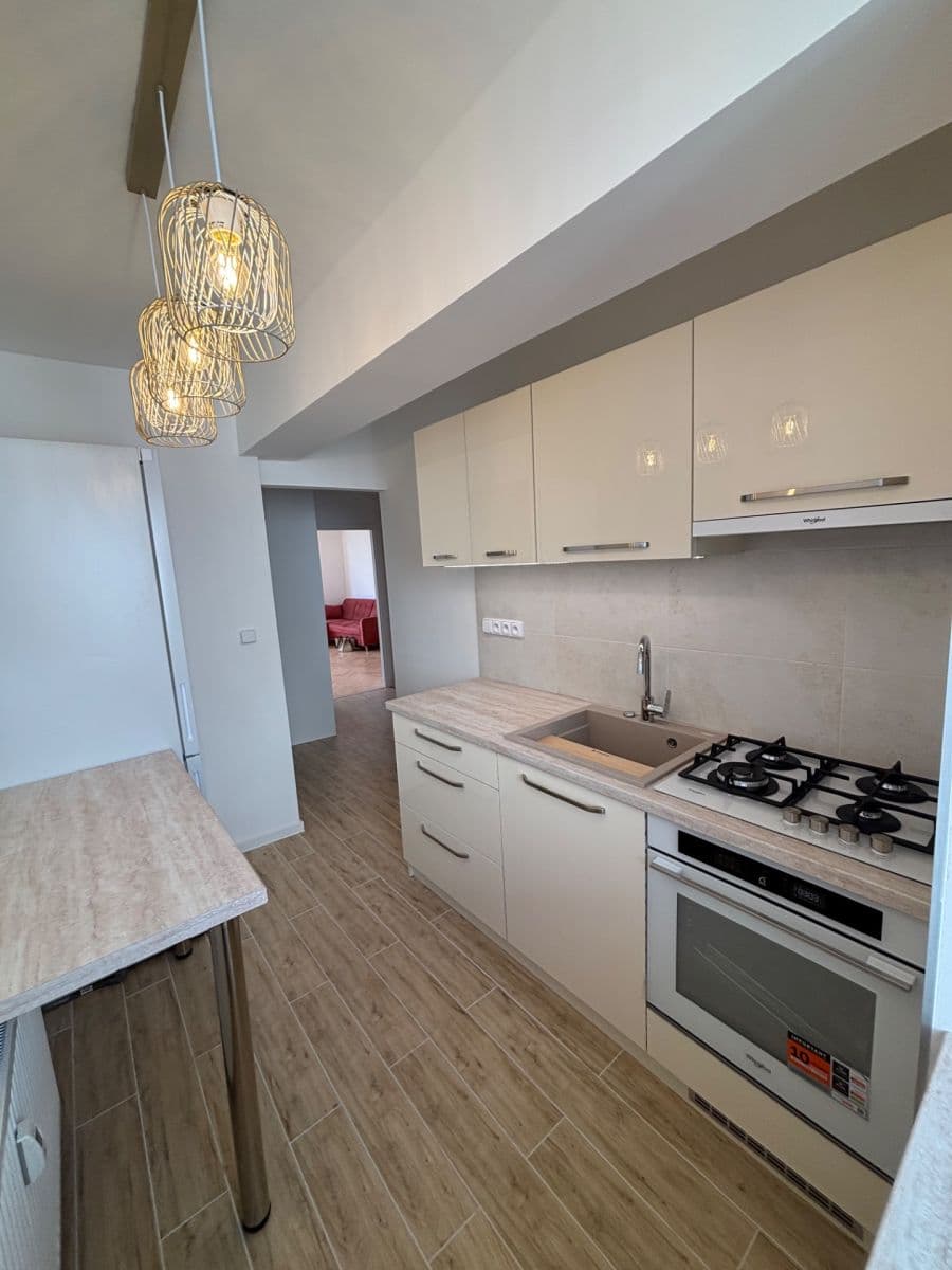 Prenájom bytu 2-izbový 50 m², Jurečkova, Ostrava, Moravskoslezský kraj Prenájom bytu 2-izbový 50 m², Jurečkova, Ostrava, Moravskoslezský kraj
