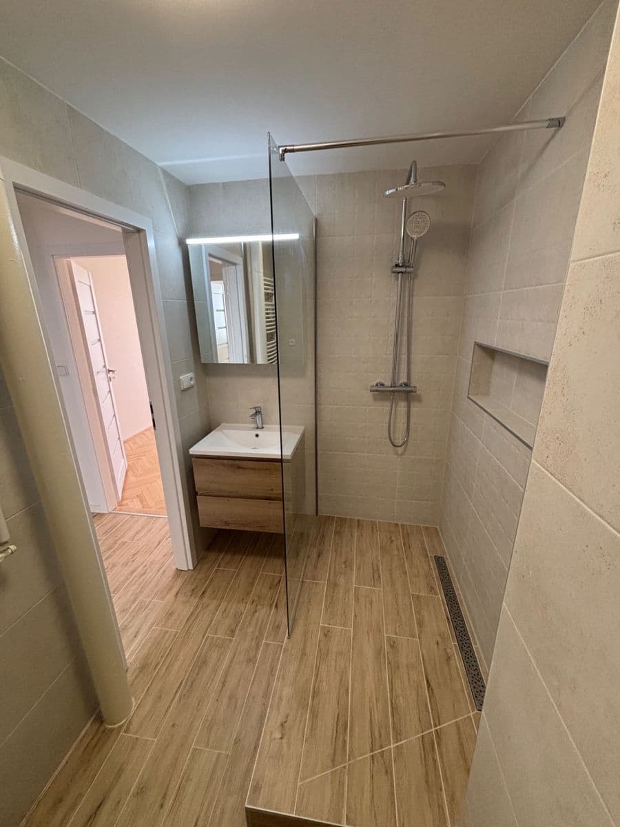 Prenájom bytu 2-izbový 50 m², Jurečkova, Ostrava, Moravskoslezský kraj Prenájom bytu 2-izbový 50 m², Jurečkova, Ostrava, Moravskoslezský kraj