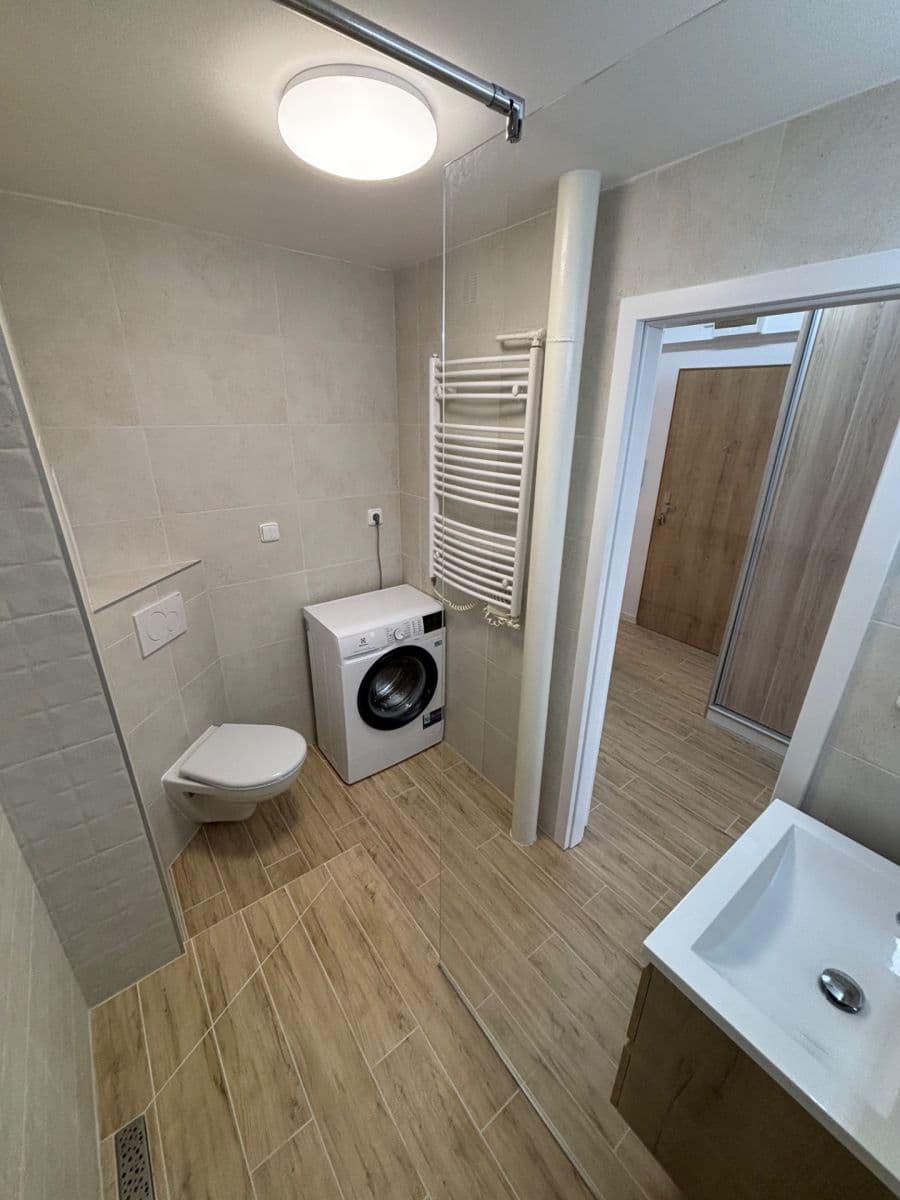 Prenájom bytu 2-izbový 50 m², Jurečkova, Ostrava, Moravskoslezský kraj Prenájom bytu 2-izbový 50 m², Jurečkova, Ostrava, Moravskoslezský kraj