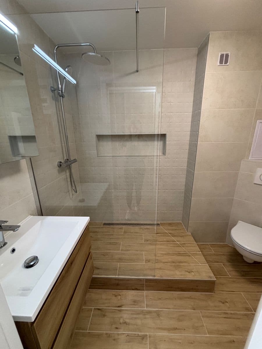 Prenájom bytu 2-izbový 50 m², Jurečkova, Ostrava, Moravskoslezský kraj Prenájom bytu 2-izbový 50 m², Jurečkova, Ostrava, Moravskoslezský kraj