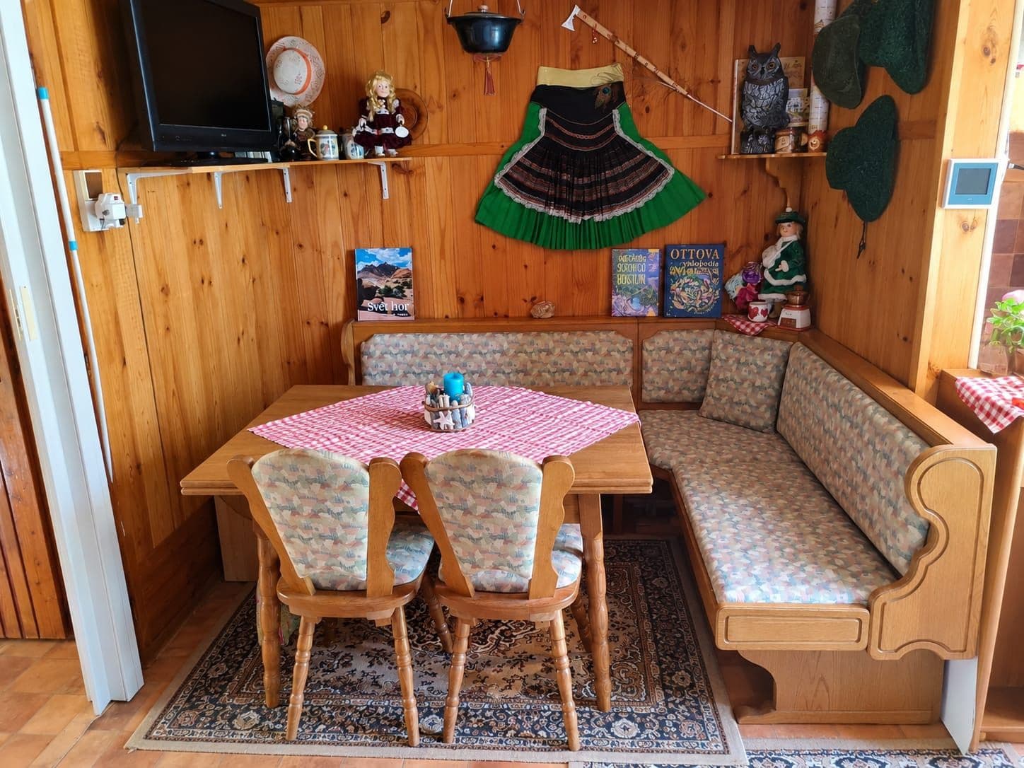 Predaj rekreačného objektu 25 m², pozemok 554 m², Golčův Jeníkov, Kraj Vysočina Predaj rekreačného objektu 25 m², pozemok 554 m², Golčův Jeníkov, Kraj Vysočina