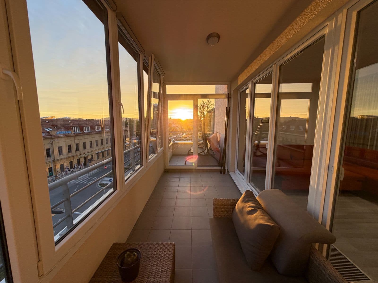Prenájom bytu 2-izbový 61 m², Na Maninách, Praha, Praha Prenájom bytu 2-izbový 61 m², Na Maninách, Praha, Praha