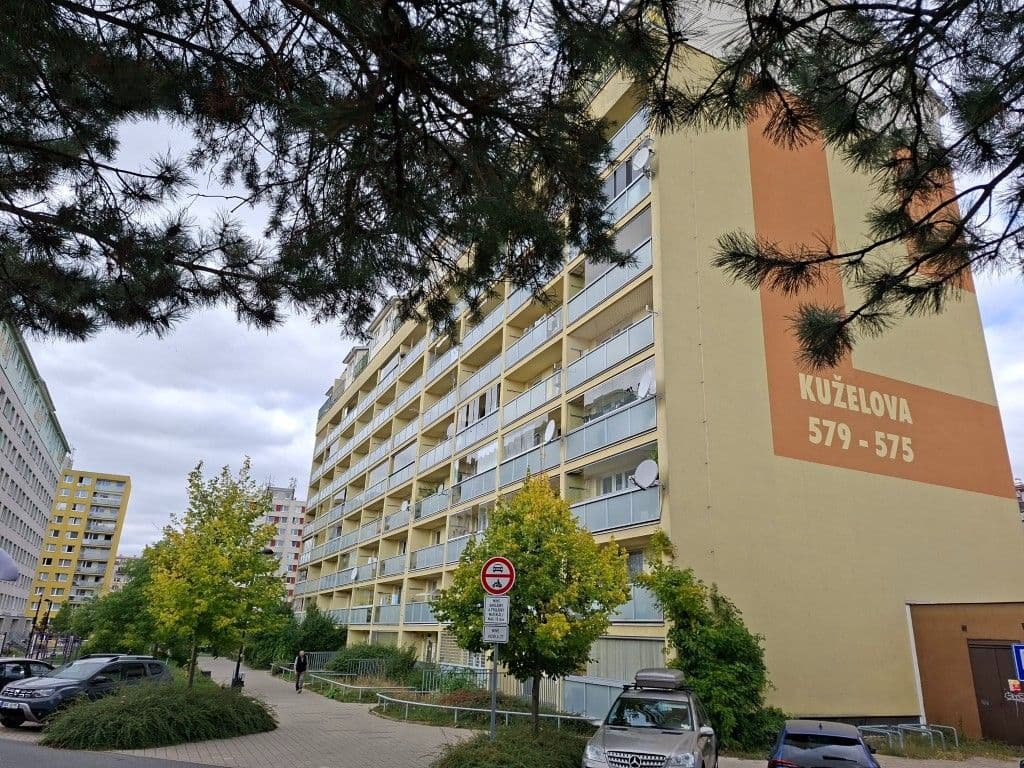 Predaj bytu 3-izbový 74 m², Kuželova, Praha, Praha Predaj bytu 3-izbový 74 m², Kuželova, Praha, Praha