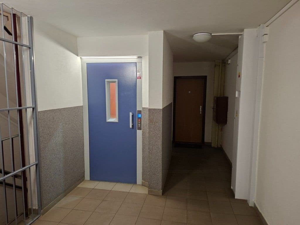 Predaj bytu 3-izbový 74 m², Kuželova, Praha, Praha Predaj bytu 3-izbový 74 m², Kuželova, Praha, Praha