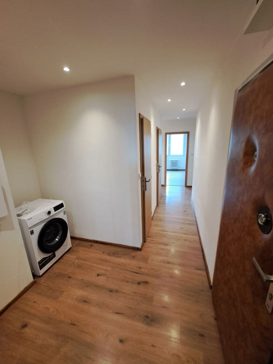 Predaj bytu 3-izbový 74 m², Kuželova, Praha, Praha Predaj bytu 3-izbový 74 m², Kuželova, Praha, Praha